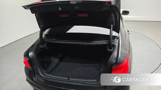 BMW 5 Series (G30) id 3943051 из Кореи 11