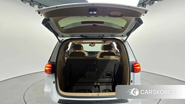 Kia The New Carnival id 3861642 из Кореи 11