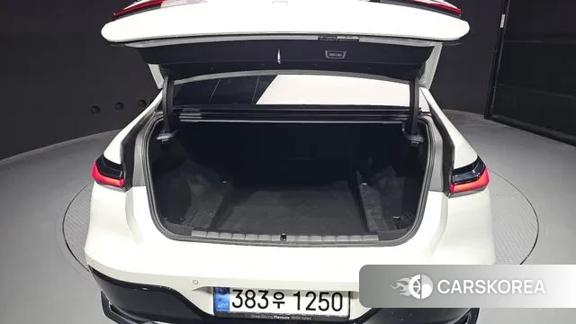 BMW 7 Series (G70) id 2993136 из Кореи 11