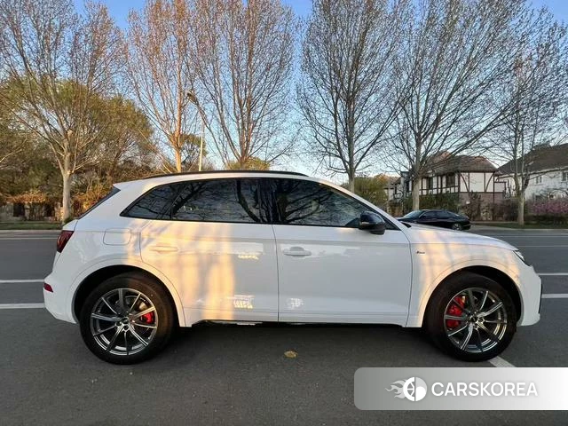 Audi Q5L id 4301837 из Китая 11