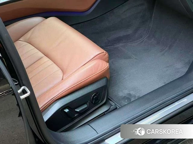 Audi A6L id 4215183 из Китая 11