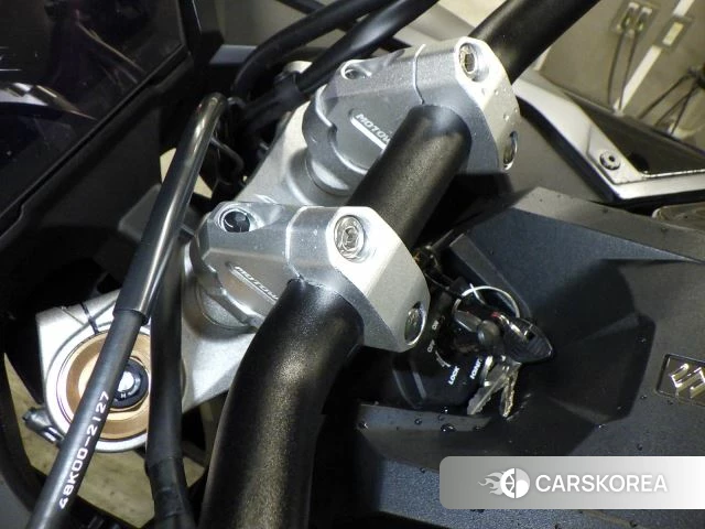 Suzuki GSX-S1000GT id 3947637 из Японии 11