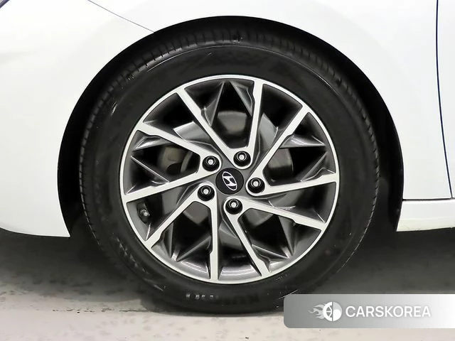 Hyundai The New Avante AD id 4384600 из Кореи 11