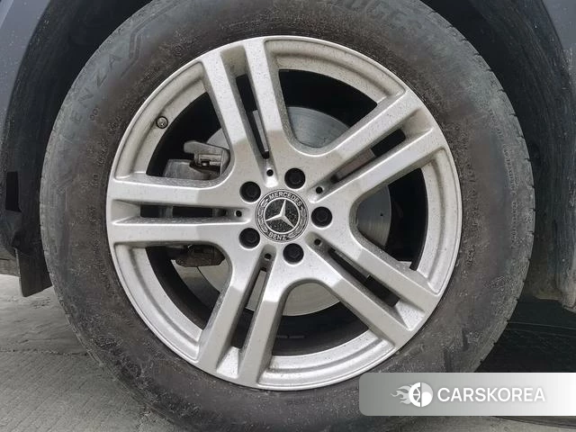 Mercedes-Benz GLB id 4301787 из Китая 11