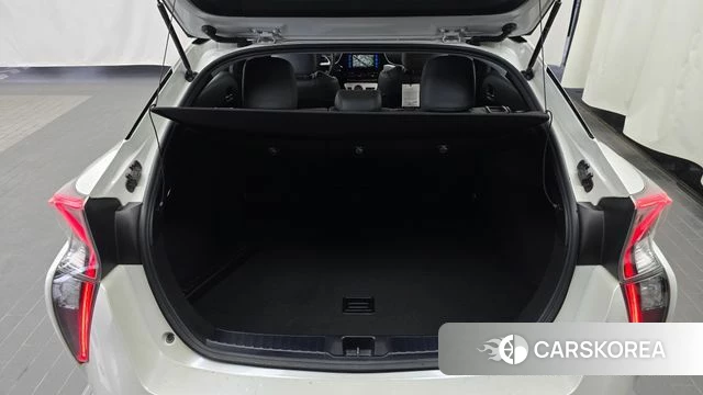 Toyota Prius 4th Generation id 4795047 из Кореи 11
