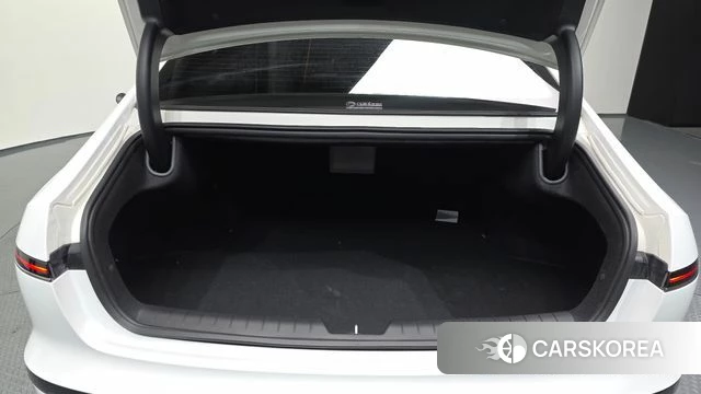 Hyundai Grandeur (GN7) id 3864374 из Кореи 11