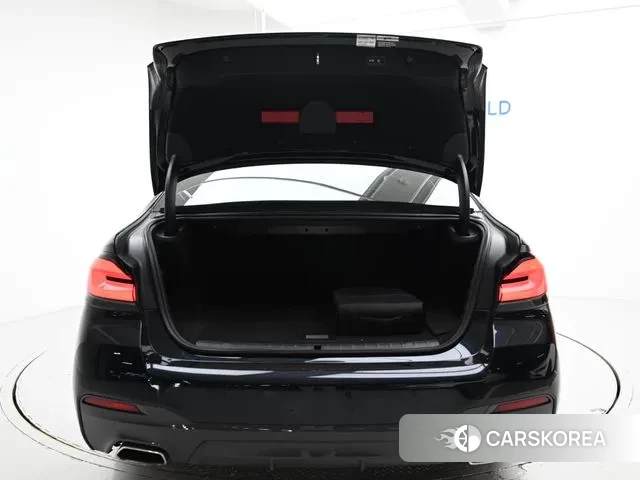 BMW 5 Series (G30) id 2905367 из Кореи 11