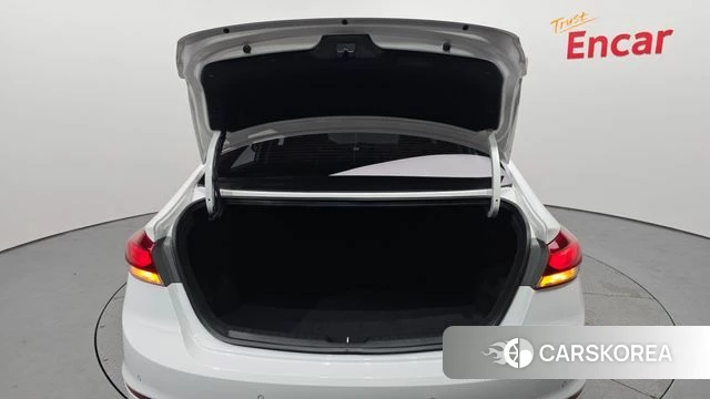 Hyundai Avante AD id 4020564 из Кореи 11