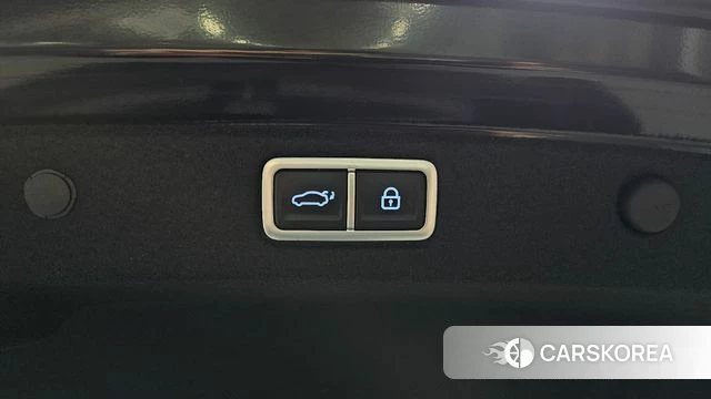 Hyundai Grandeur (GN7) id 3831875 из Кореи 11