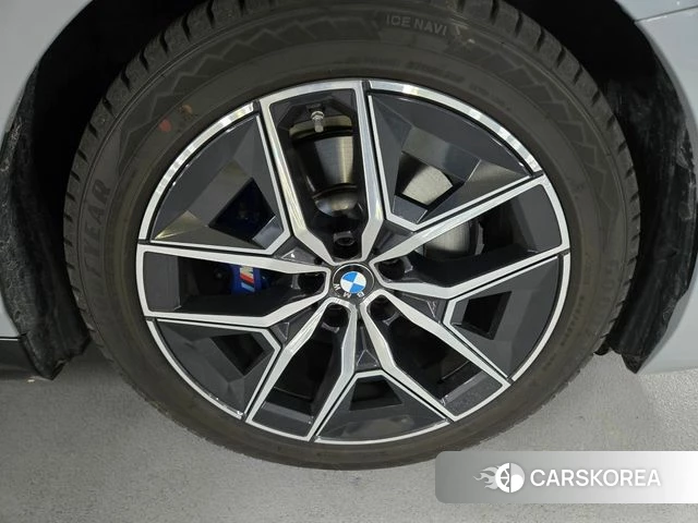 BMW 5 Series (G60) id 3922043 из Кореи 11