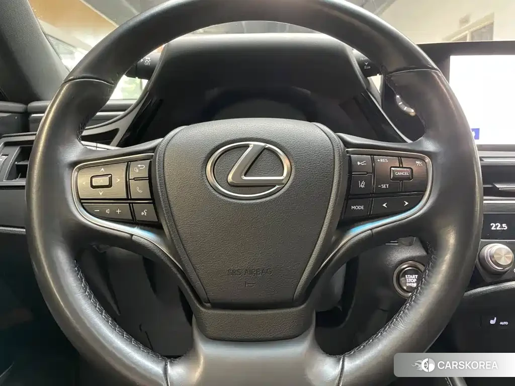 Lexus ES id 4649272 из Китая 11