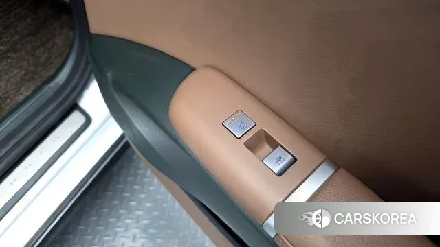 Hyundai Grandeur (GN7) id 3571891 из Кореи 11