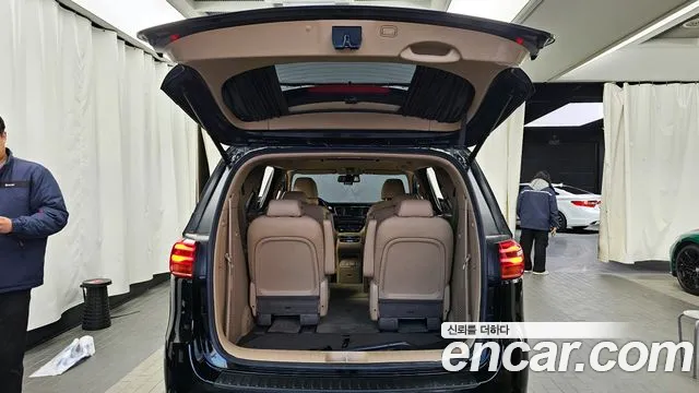 Kia The New Carnival id 2208727 из Кореи 11