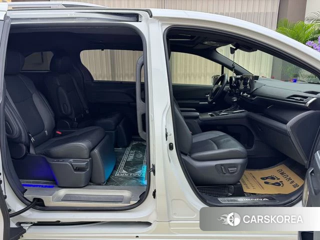 Toyota Saina id 4273372 из Китая 11