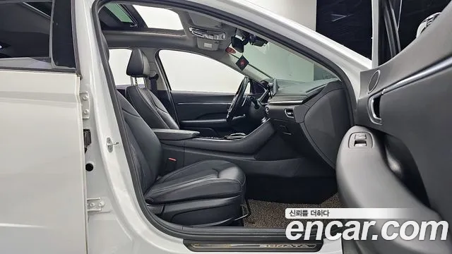 Hyundai Sonata (DN8) id 2631925 из Кореи 11