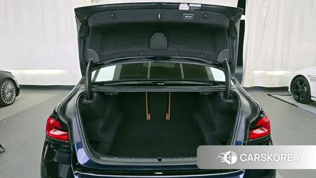 BMW 5 Series (G30) id 3264340 из Кореи 11