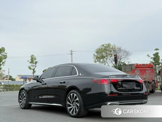 Mercedes-Benz E-class id 4264512 из Китая 11