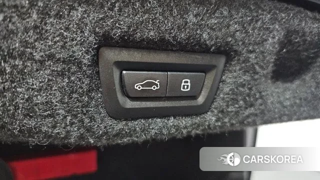 BMW 5 Series (G60) id 3002119 из Кореи 11