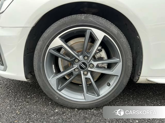 Audi A4L id 4314019 из Китая 11