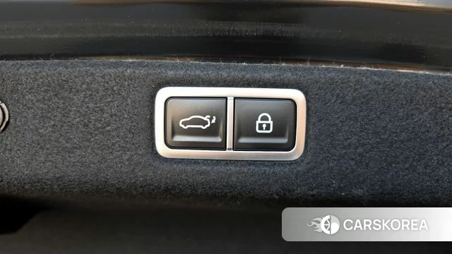 Hyundai Grandeur (GN7) id 4201352 из Кореи 11