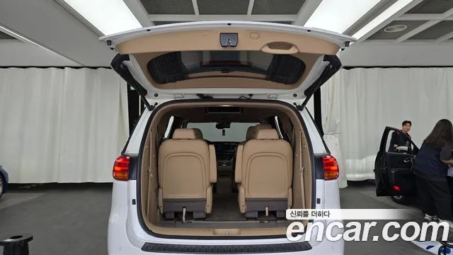 Kia The New Carnival id 2886989 из Кореи 11