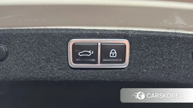 Hyundai Grandeur (GN7) id 3523989 из Кореи 11