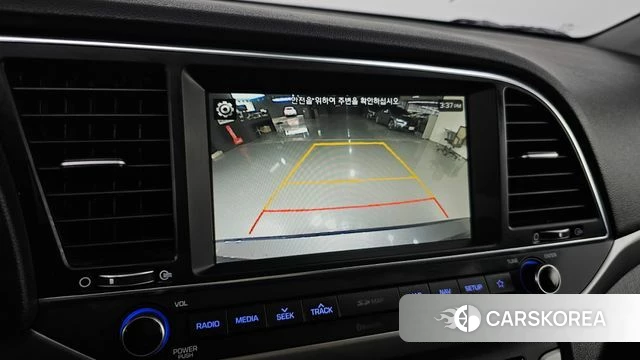 Hyundai Avante AD id 3801791 из Кореи 11