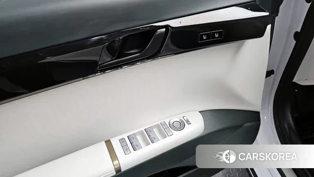 Hyundai Grandeur Hybrid (GN7) id 3776504 из Кореи 11