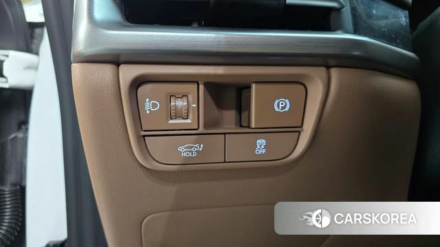 Hyundai Grandeur (GN7) id 4640839 из Кореи 11