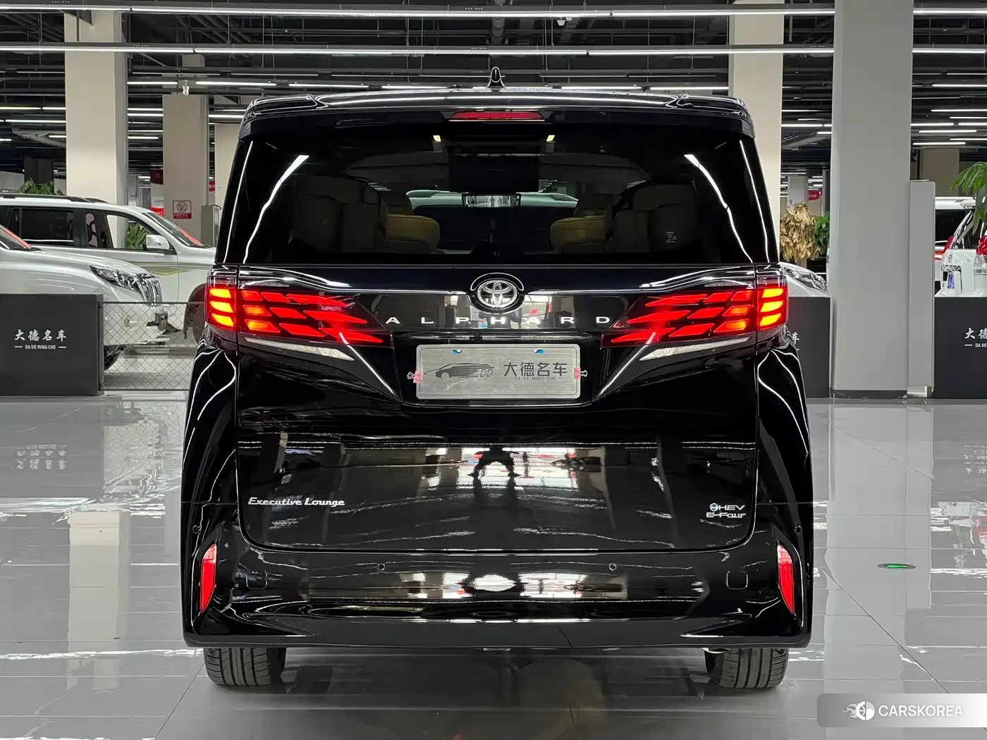 Toyota Elfa id 4622434 из Китая 11
