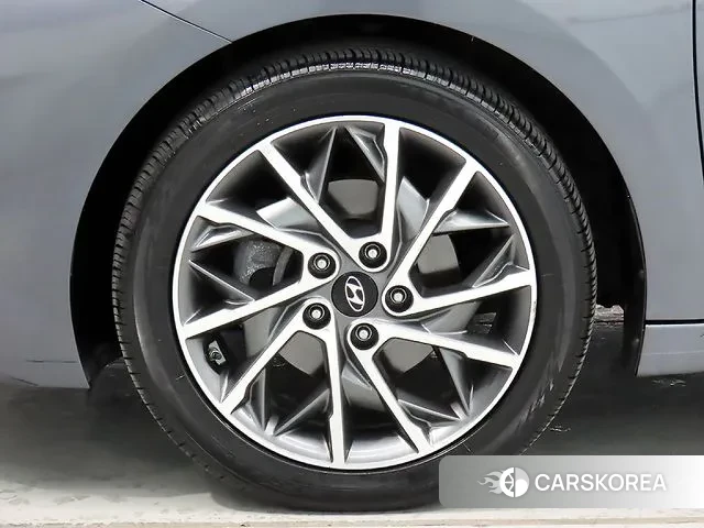 Hyundai The New Avante AD id 3547213 из Кореи 11