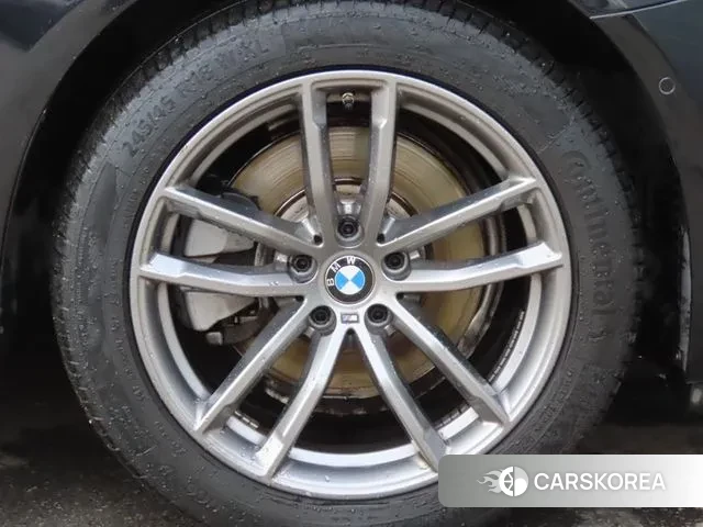 BMW 5 Series (G30) id 3778722 из Кореи 11