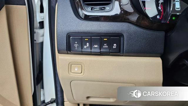 Kia The New Carnival id 4339666 из Кореи 11