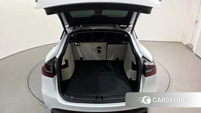 Tesla Model Y id 3053942 из Кореи 11