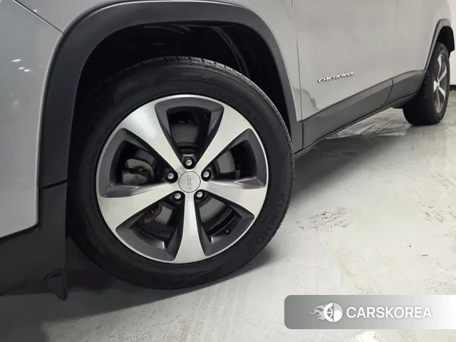 Jeep Cherokee (KL) id 3438534 из Кореи 11