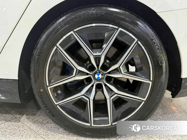 BMW 5 Series (G60) id 4427532 из Кореи 11