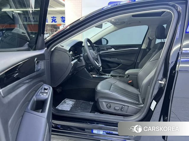 Volkswagen Passat id 4276623 из Китая 11
