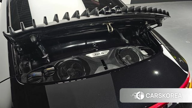 Porsche 911(992) id 4179849 из Кореи 11