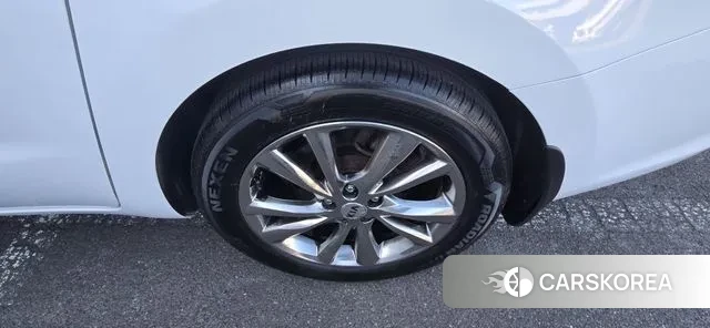 Kia The New Carnival id 3672188 из Кореи 11