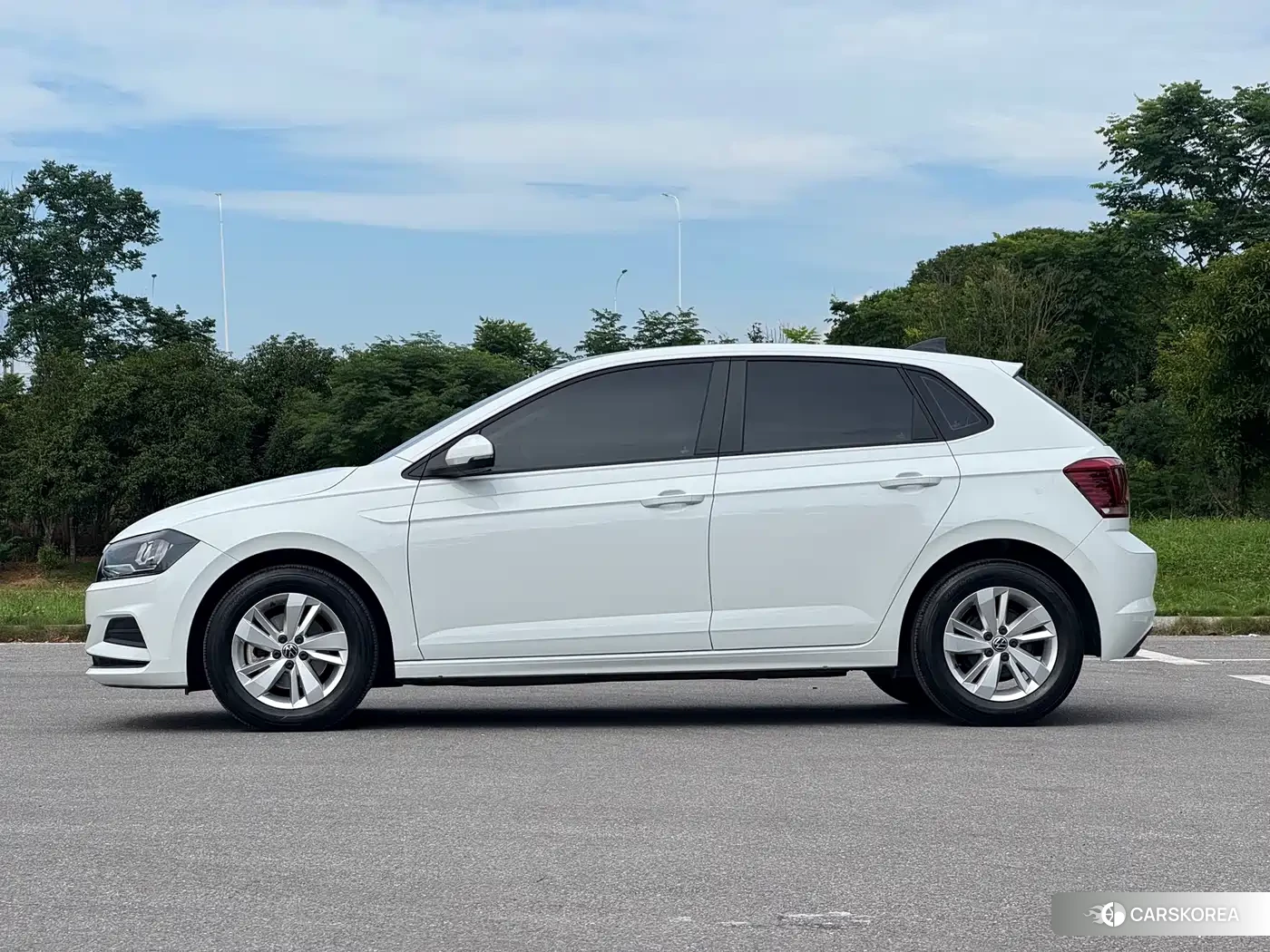 Volkswagen Polo id 4576853 из Китая 11