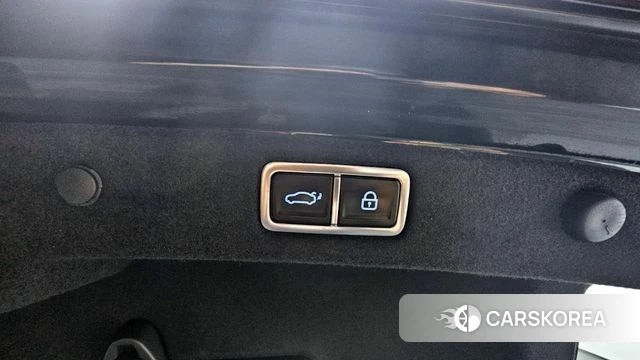 Hyundai Grandeur (GN7) id 3940222 из Кореи 11