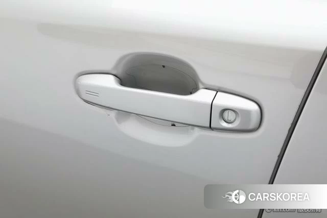 Toyota C-HR id 4276269 из Китая 11