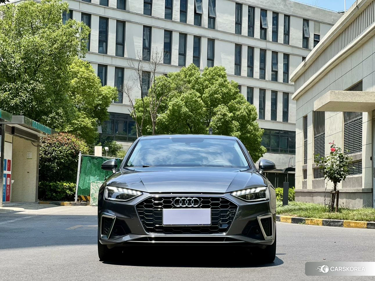 Audi A4L id 4498568 из Китая 11