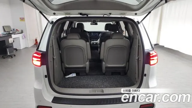 Kia The New Carnival id 2704333 из Кореи 11