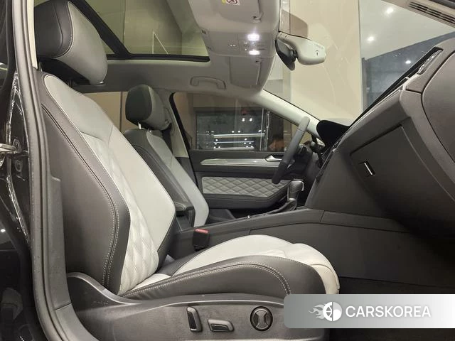Volkswagen Magotan id 4207068 из Китая 11