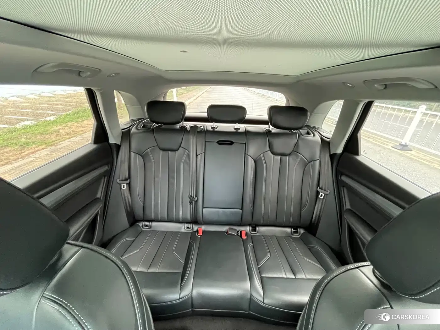 Audi Q5L id 4589235 из Китая 11