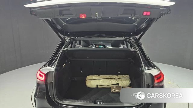 Mercedes-Benz GLA - Class H247 id 3828199 из Кореи 11