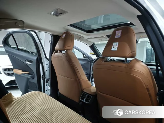 Lexus UX id 4301861 из Китая 11