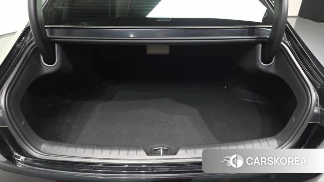Hyundai Grandeur (GN7) id 4847977 из Кореи 11