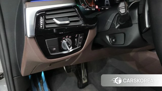 BMW 6 Series GT (G32) id 4482369 из Кореи 11